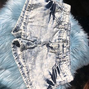 Daytrip acid washed shortie